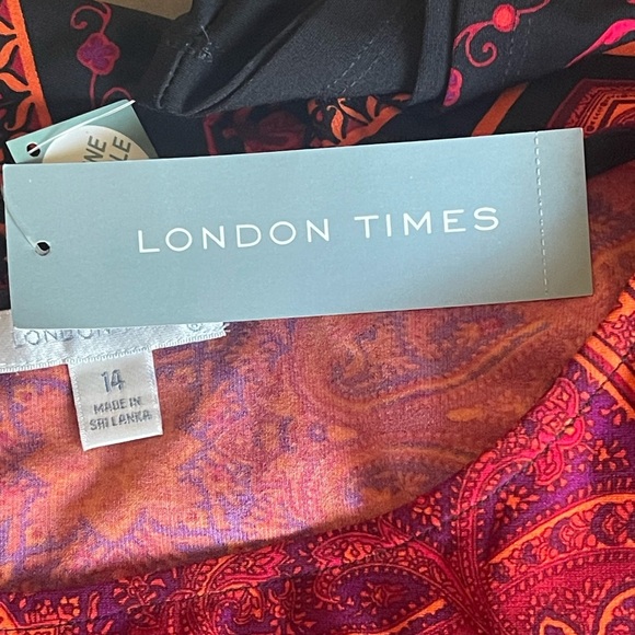 London Times, size 14 Long sleeve shift dress that hits around the knee. - Picture 10 of 11